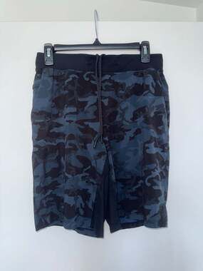 Lululemon Surge Short 6" Camo Print Size S